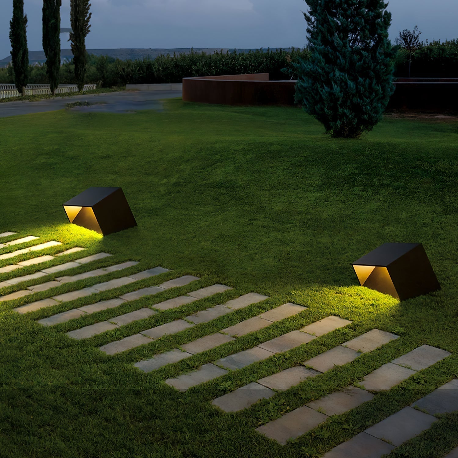 LumoCube Solar Gartenleuchte Modern LED Würfel Design Schwarz für Terrasse