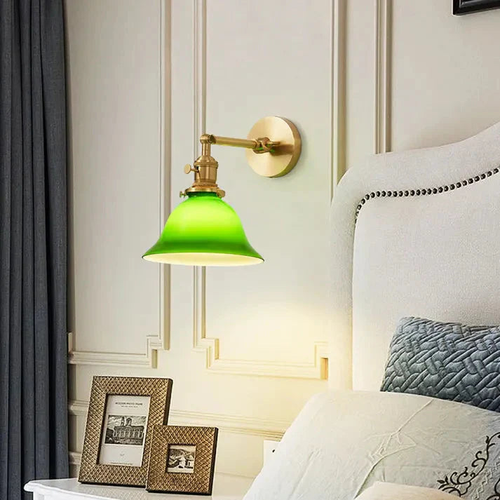 GlasLicht – Vintage Schwenkarm Wandleuchte Grün für Terrasse & Garten