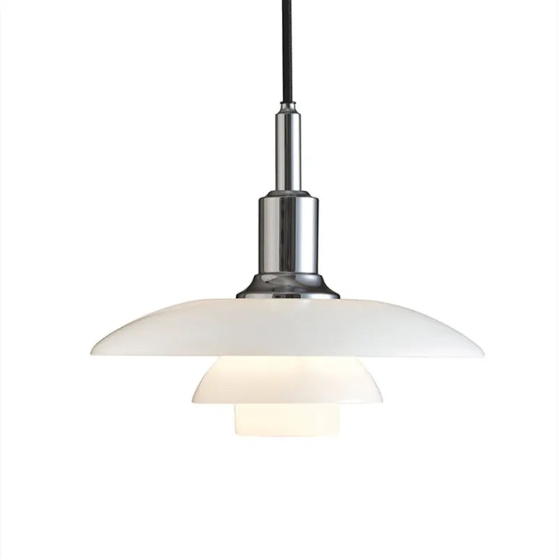 ChromeGlow - Luxuriöse Pendelleuchte mit Chrom-Finish und eleganter Kugelform