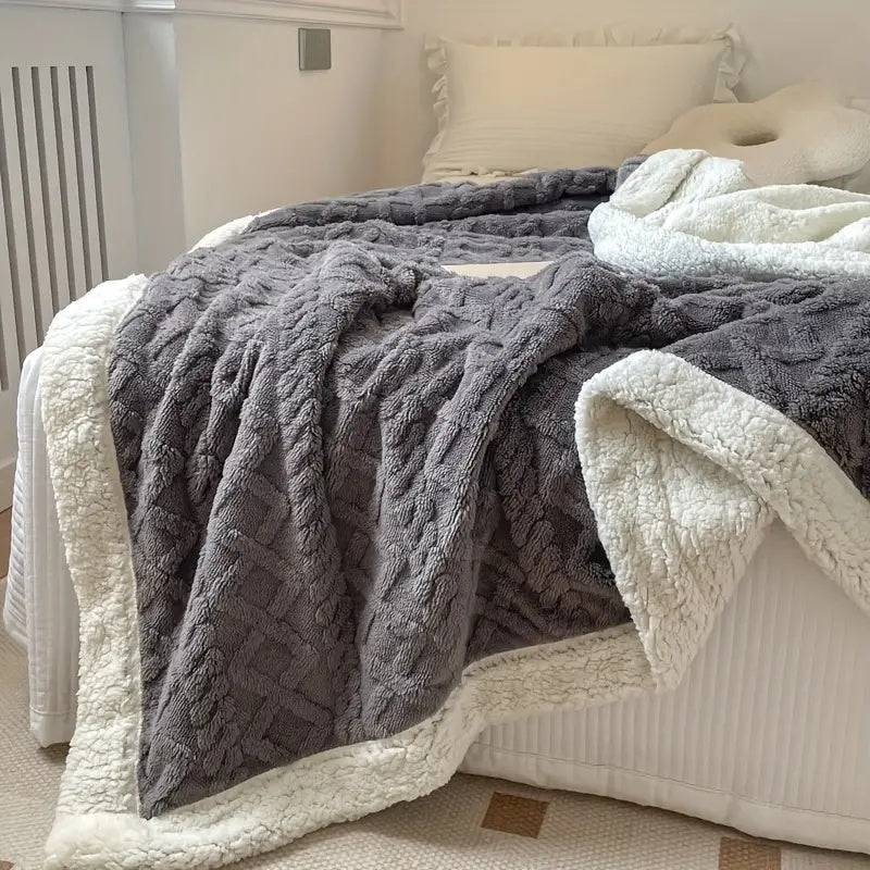 Fleecedecke | Wende-Design, Zwei Texturen für Vielseitigkeit 7
