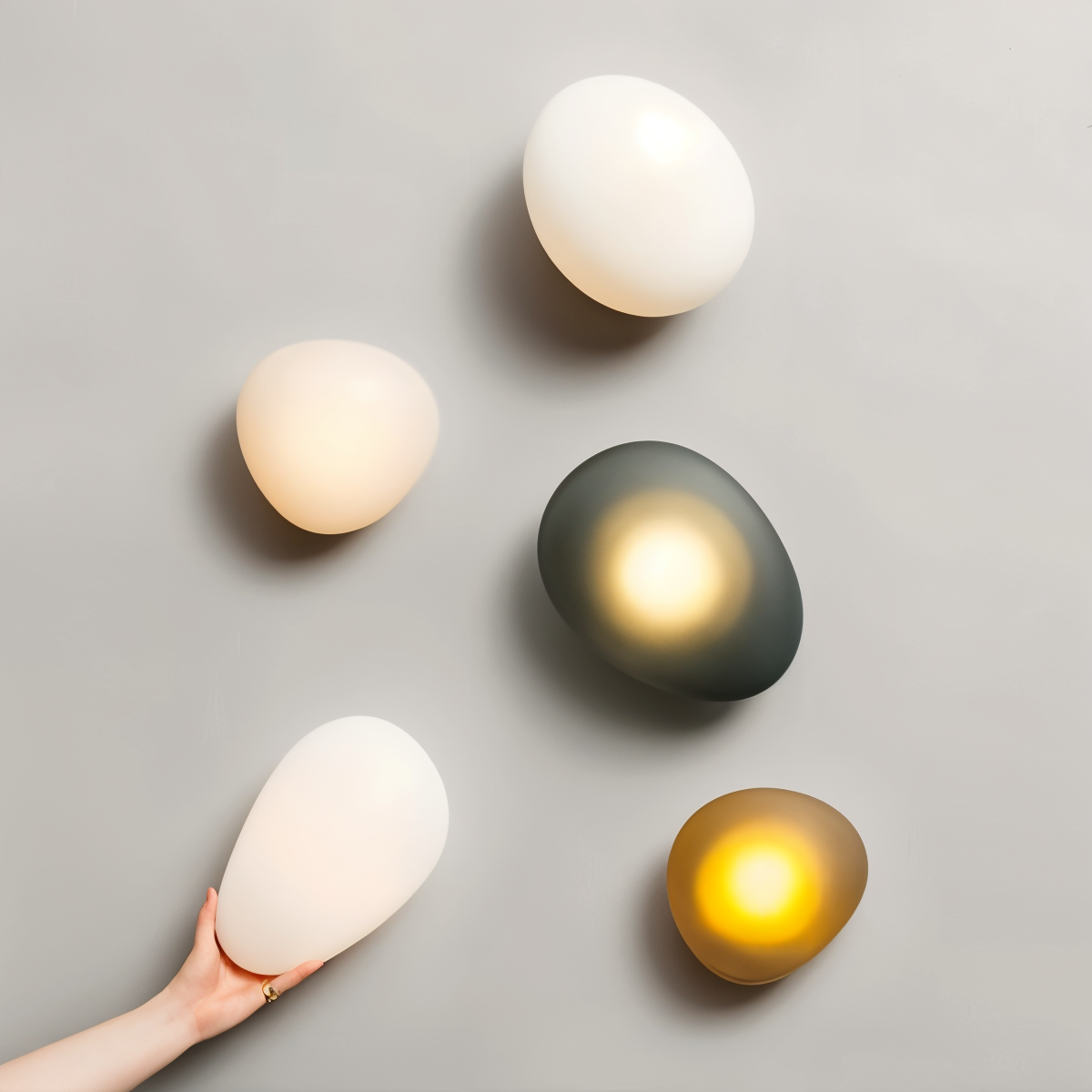 Glanzlicht - Minimalistische LED-Wandleuchte aus Glas