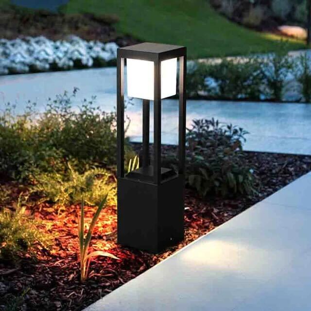 LumoWürfel Solarleuchte 60 cm – Modern, RGB, für Garten & Terrasse