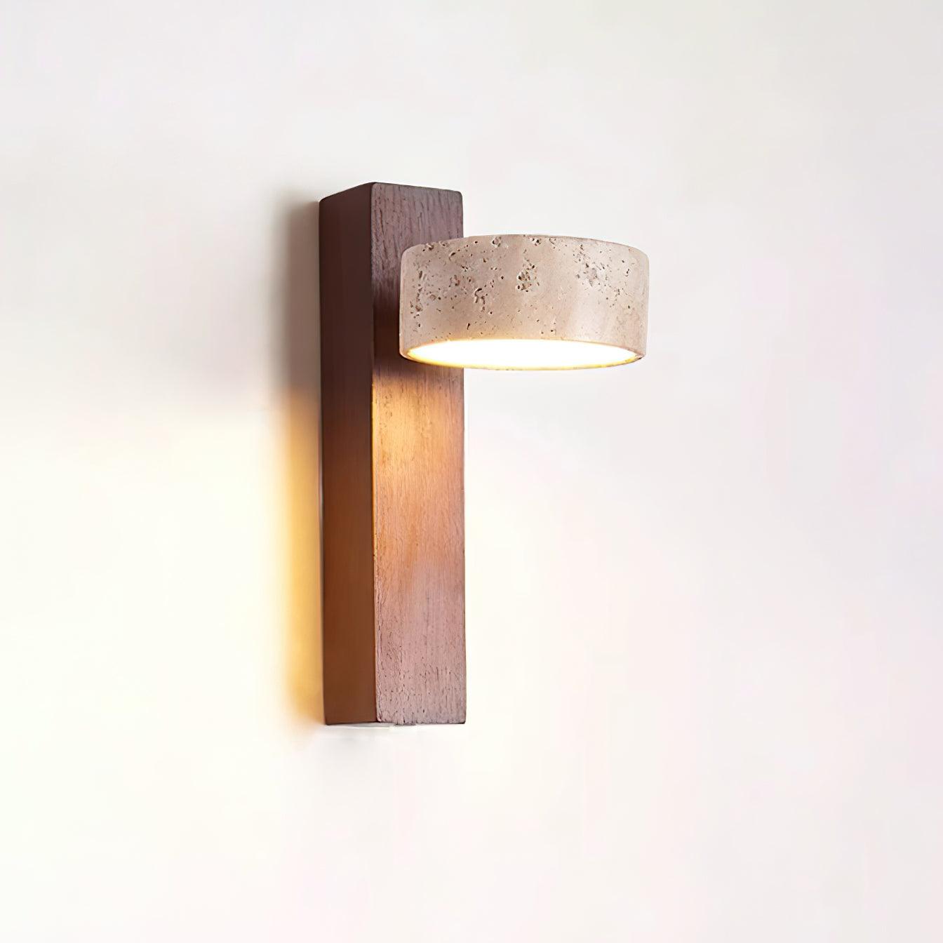 Wandleuchte aus Travertin und Holz