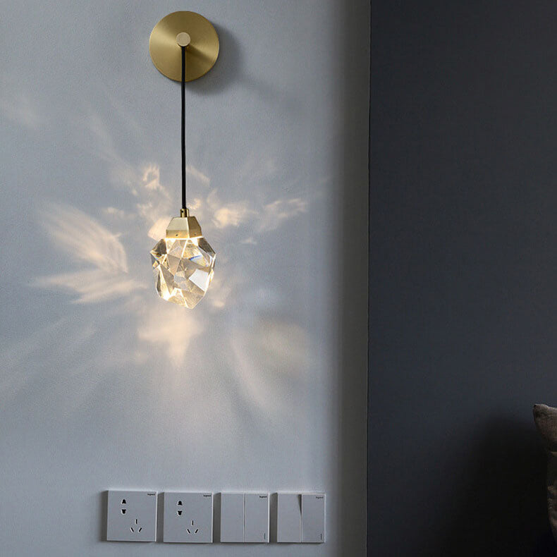 CrystalSpark Moderne LED-Wandleuchte mit Kristallen - Elegante Beleuchtung für den Wohnbereich