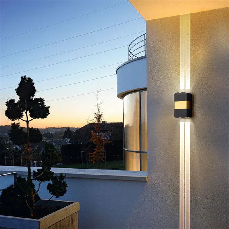 StormBright – LED Wandleuchte für Außenbereich & Terrasse (Wasserdicht)