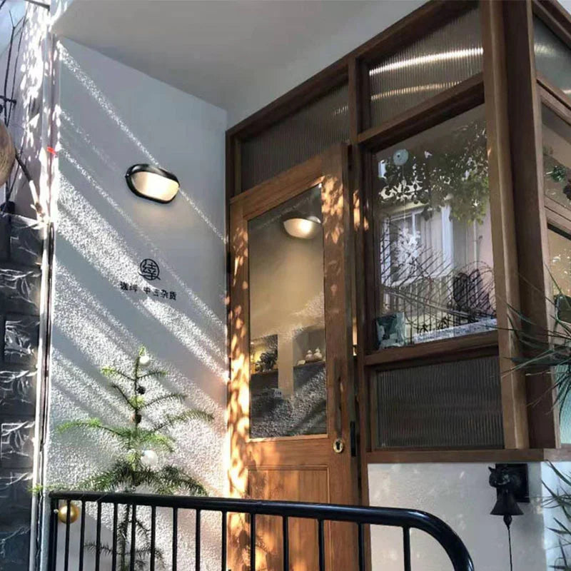 SteelGlow – Industrielle LED Außenwandleuchte, wasserdicht & stoßfest für Garten & Einfahrt