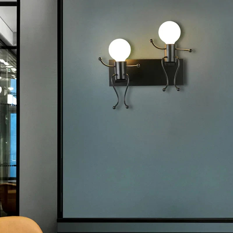 RoboLite Nordic LED-Wandleuchte - Verspieltes Roboterdesign für Kinderzimmer und moderne Innenräume