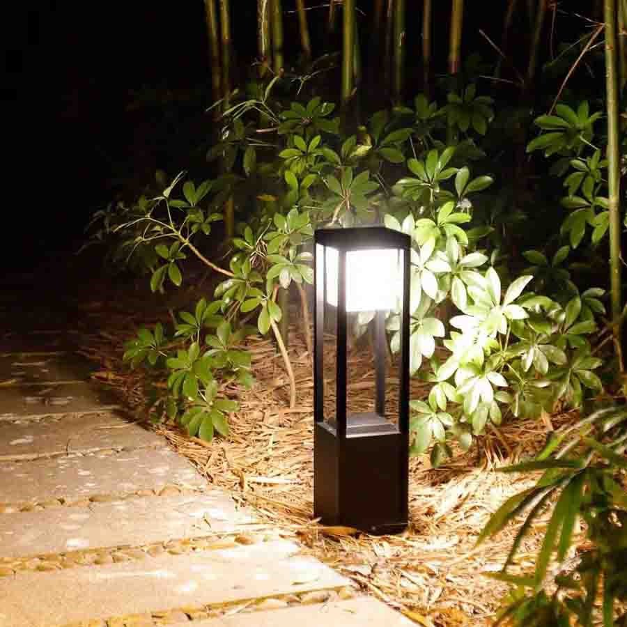 LumoWürfel Solarleuchte 60 cm – Modern, RGB, für Garten & Terrasse