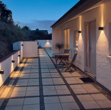 LumiSensor I Wasserdichte Wandlampe – Einstellbar – Schwarz/Weiß