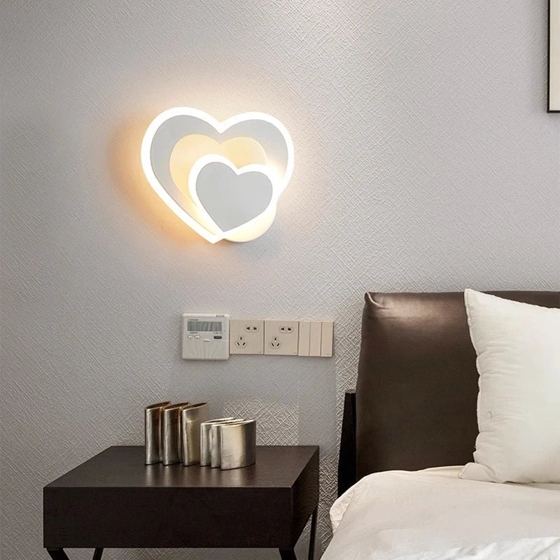 HeartBliss Lampe - Romantisches Herz Design für Schlafzimmer und Wohnzimmer