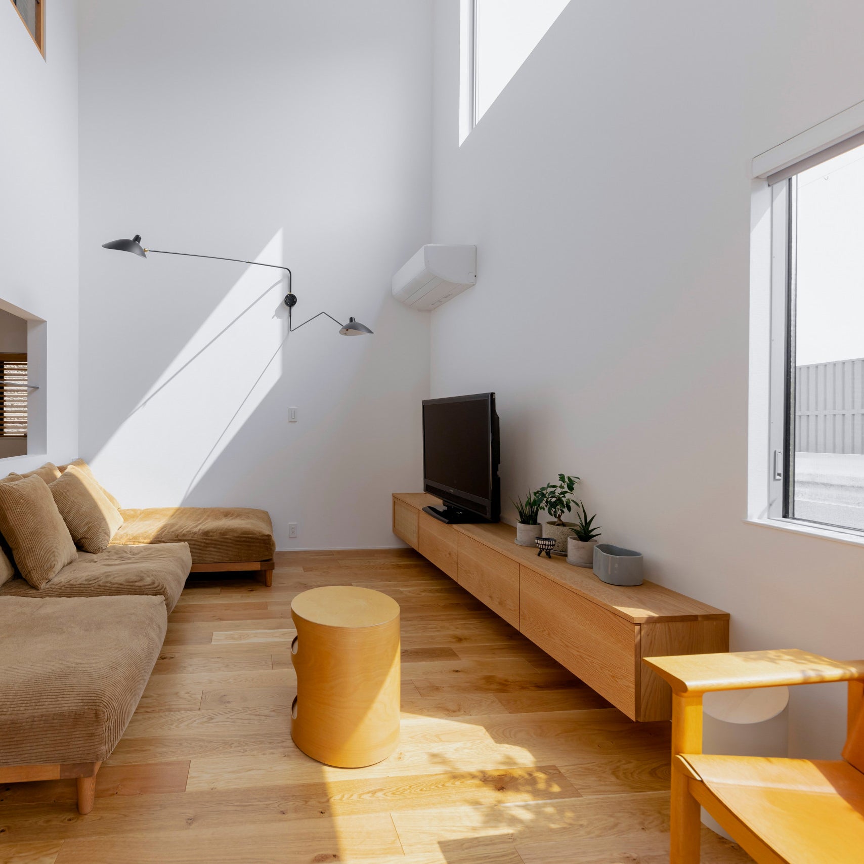 SerenLuce Wandleuchte – Modern, Gelenkarm, Schwarz, Für Wohnzimmer