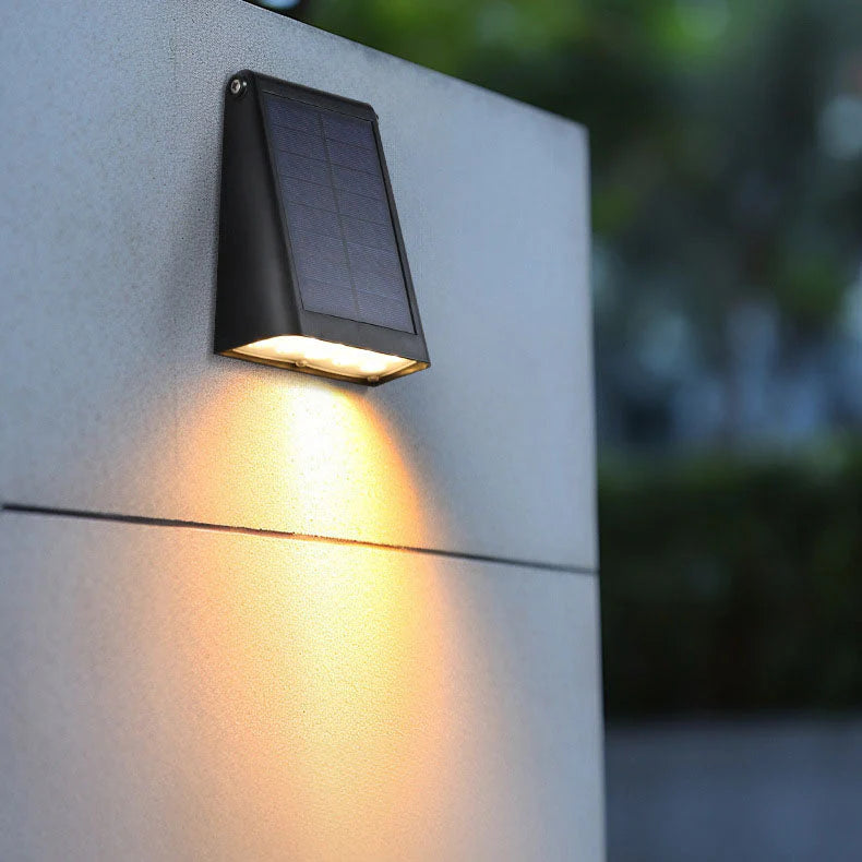 Solar Wandleuchte LED Warmweiß Außen IP65 für Fassade und Garten Modern Rechteckig Schwarz