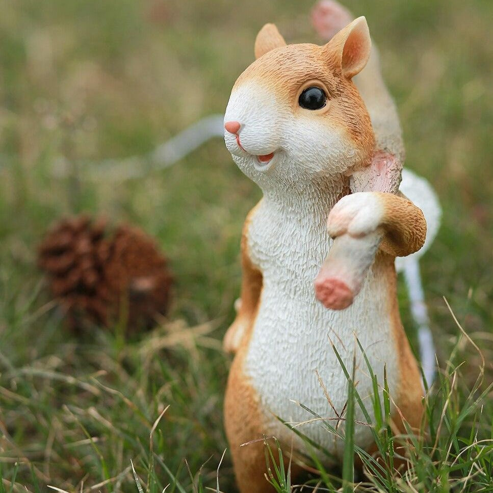 NutroLux Tischlampe Eichhörnchen Deko LED Gold für Wohnzimmer