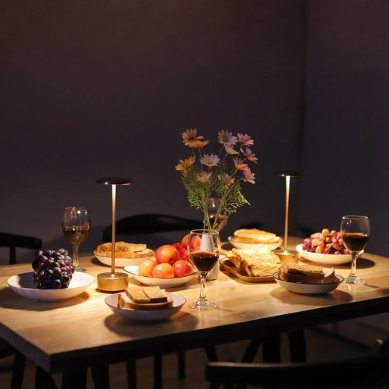 NovaGlow – Moderne Tischleuchte, dimmbar, Weiß, Wohnzimmer