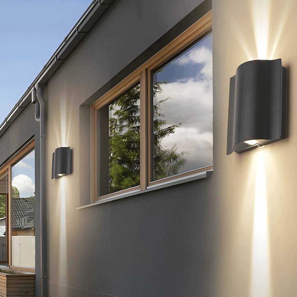 Wandleuchte | Gewelltes Aluminium, LED Up-Down-Beleuchtung 0