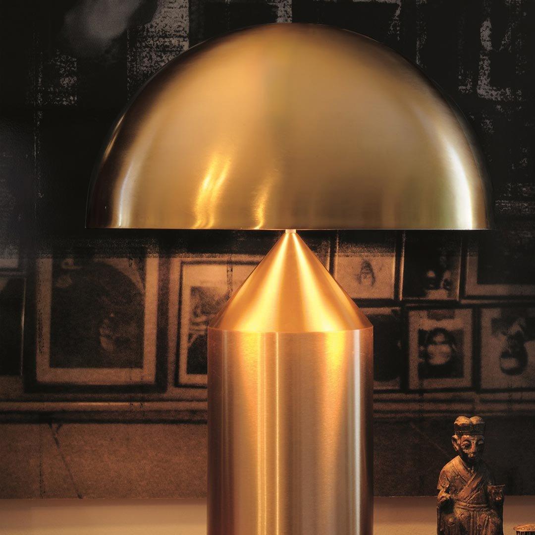 LunaShine - Verstellbare Metall-Tischleuchte für moderne Innenräume