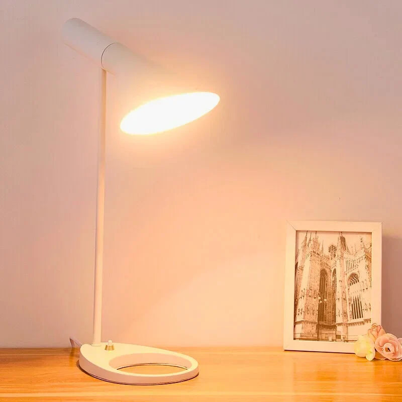 LumoLinea – Moderne LED-Tischlampe mit schlichtem Design in Weiß