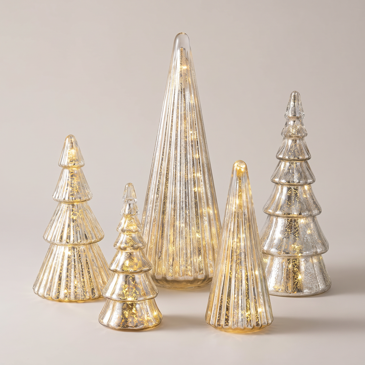 Glas Weihnachtsbäume 5er Set beleuchtet, mundgeblasen in Silber und Gold mit LED und Timer