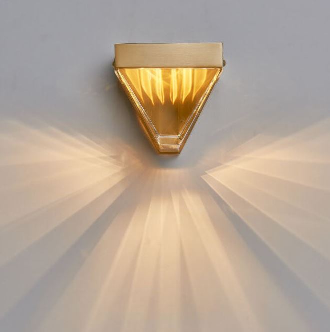 GlowGrid - Moderne LED-Wandleuchte mit geometrischen Mustern