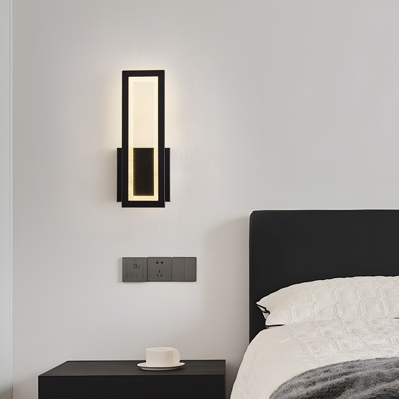 BrightLine – Goldene LED-Rechteck-Wandleuchte