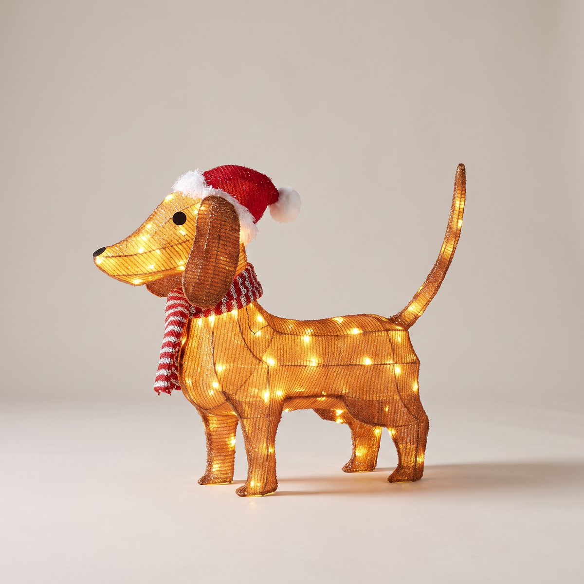 LED Dackel Weihnachtsfigur 65 cm mit Mütze und Schal, 80 LEDs für innen und außen