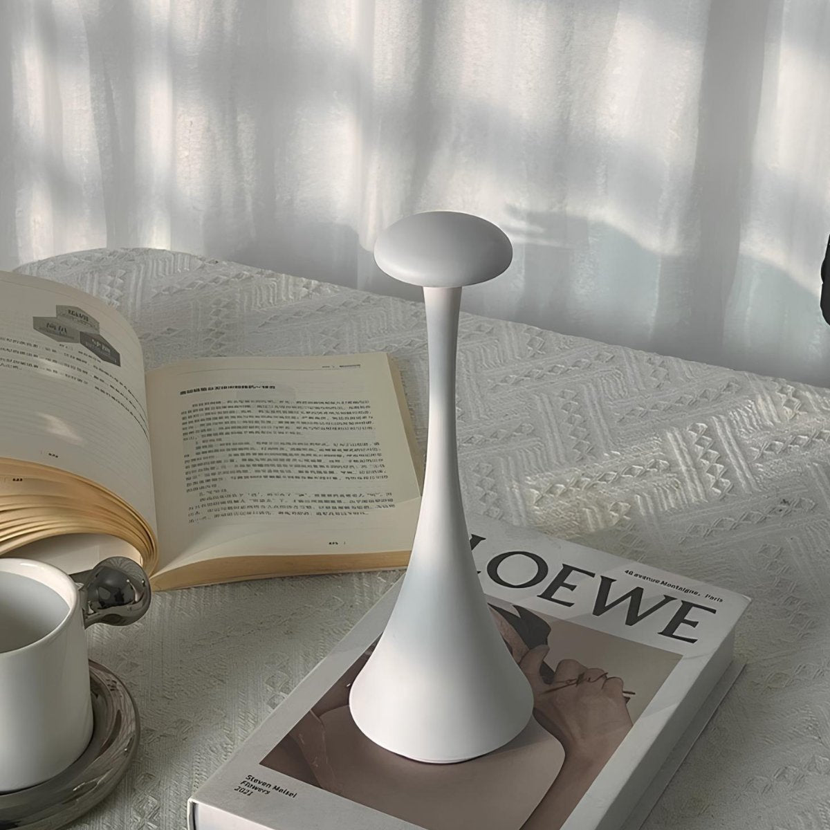 LumoSpire Design-Tischlampe LED Modern Dimmbar Schwarz für Wohnzimmer