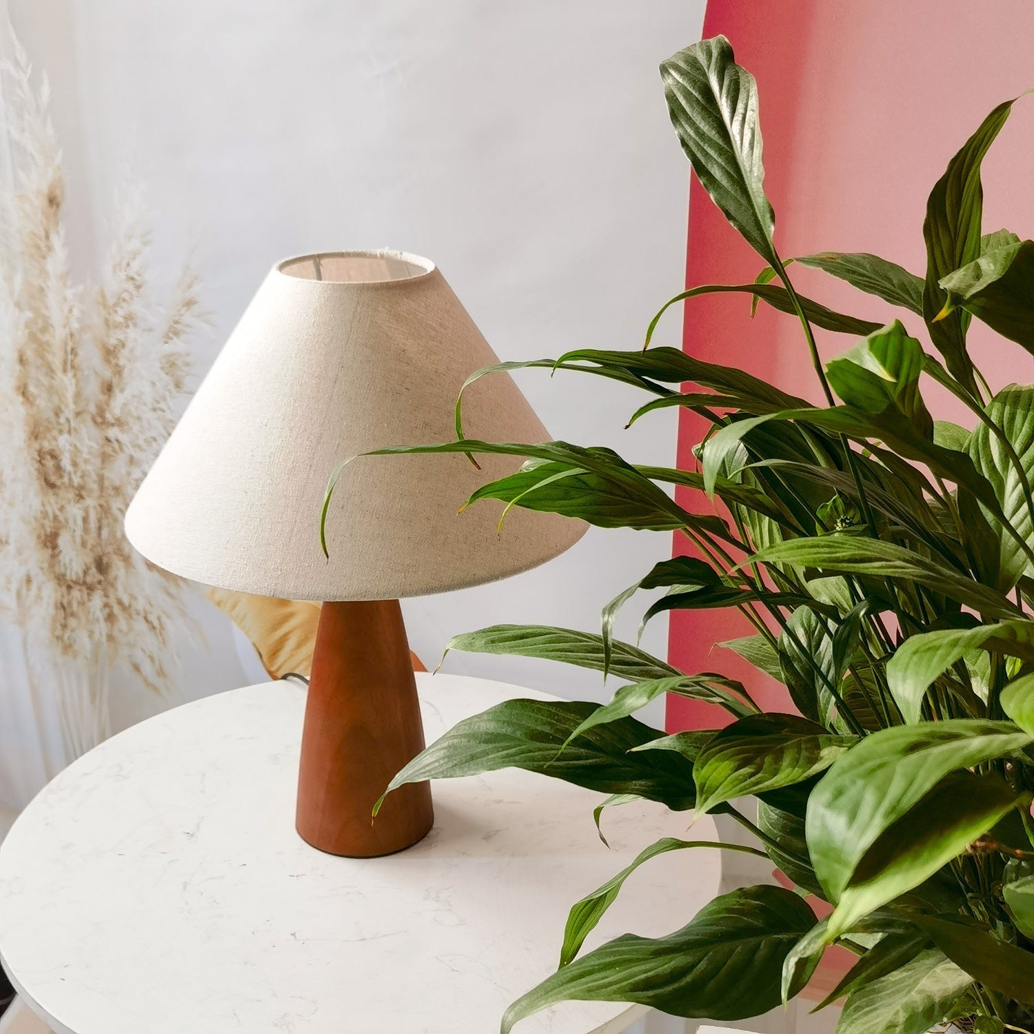 LumiEra Tischlampe Mid-Century aus Massivholz, Warmton für Wohnzimmer